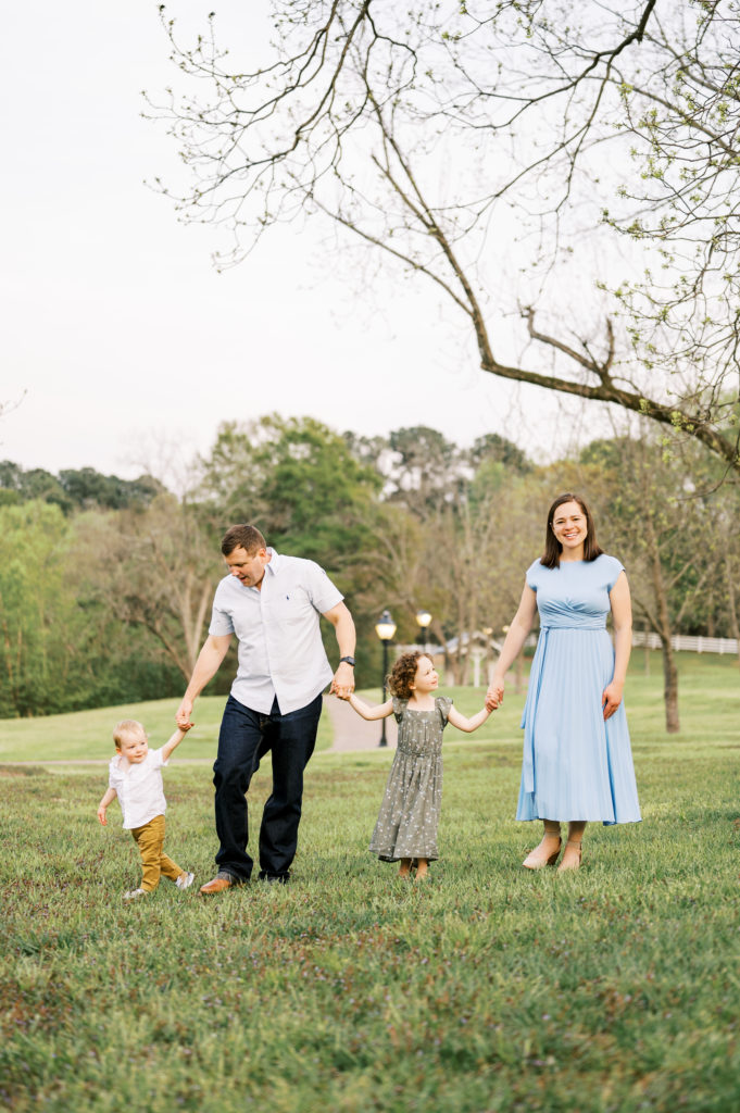 Raleigh Family Photo Locations | Historic Oak View County Park in Raleigh NC