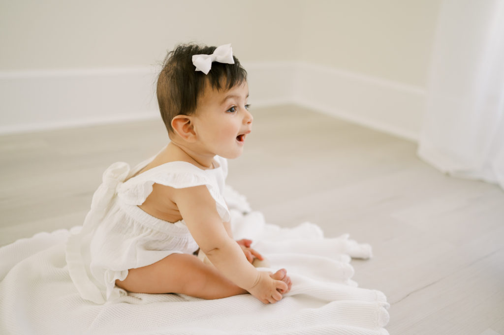 Choosing Outfits for Your Baby's Photo Session